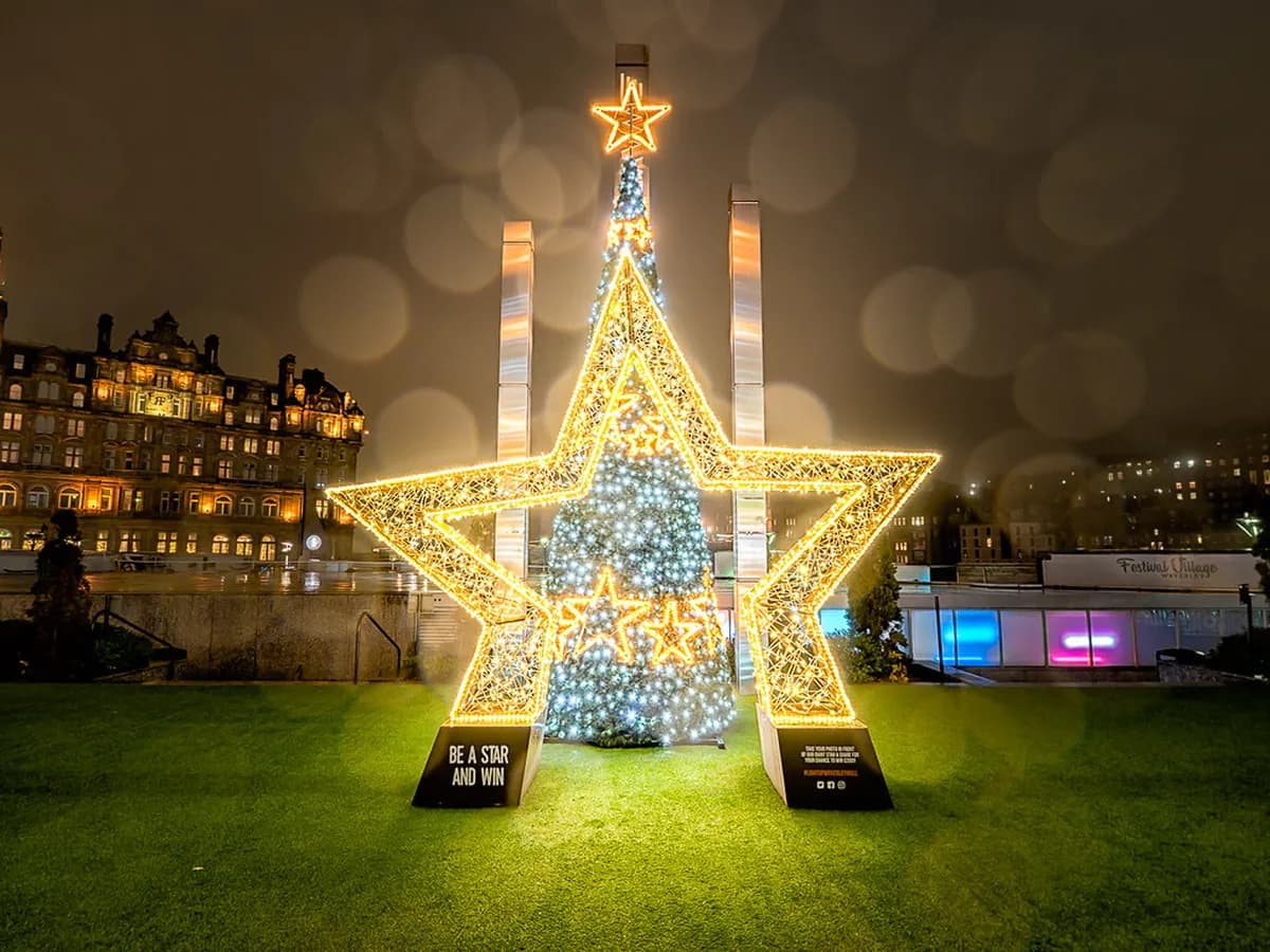 Edinburgh Hogmanay vs Christmas Market: Winter Guide