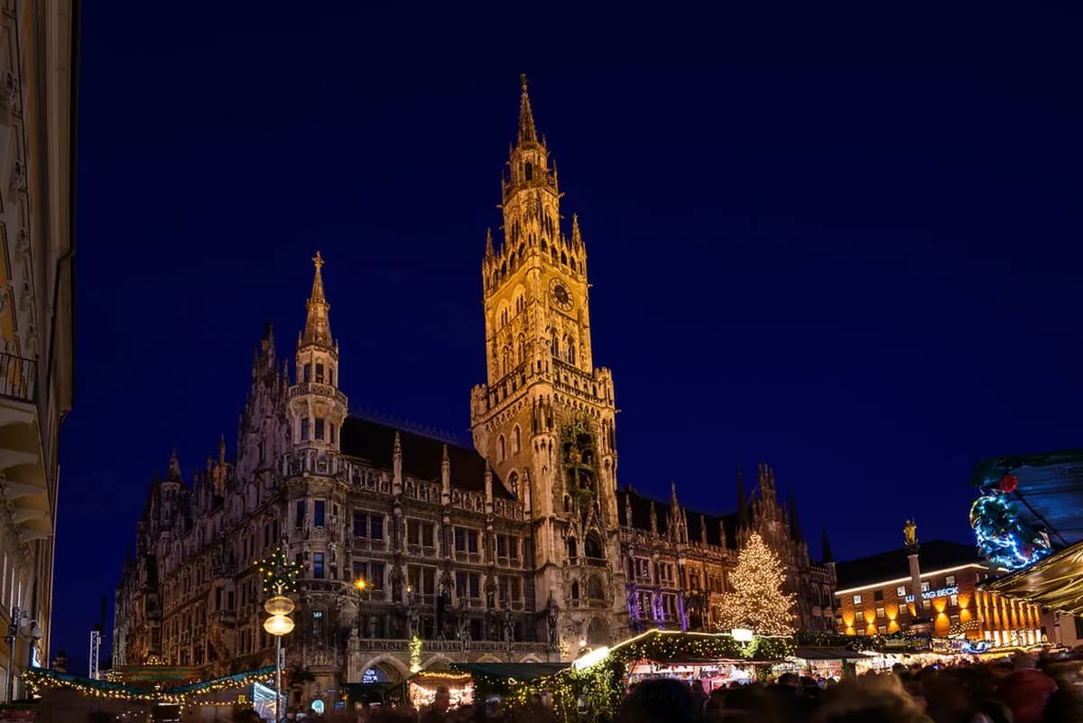 Marienplatz Christmas Market: Munich Guide 2026