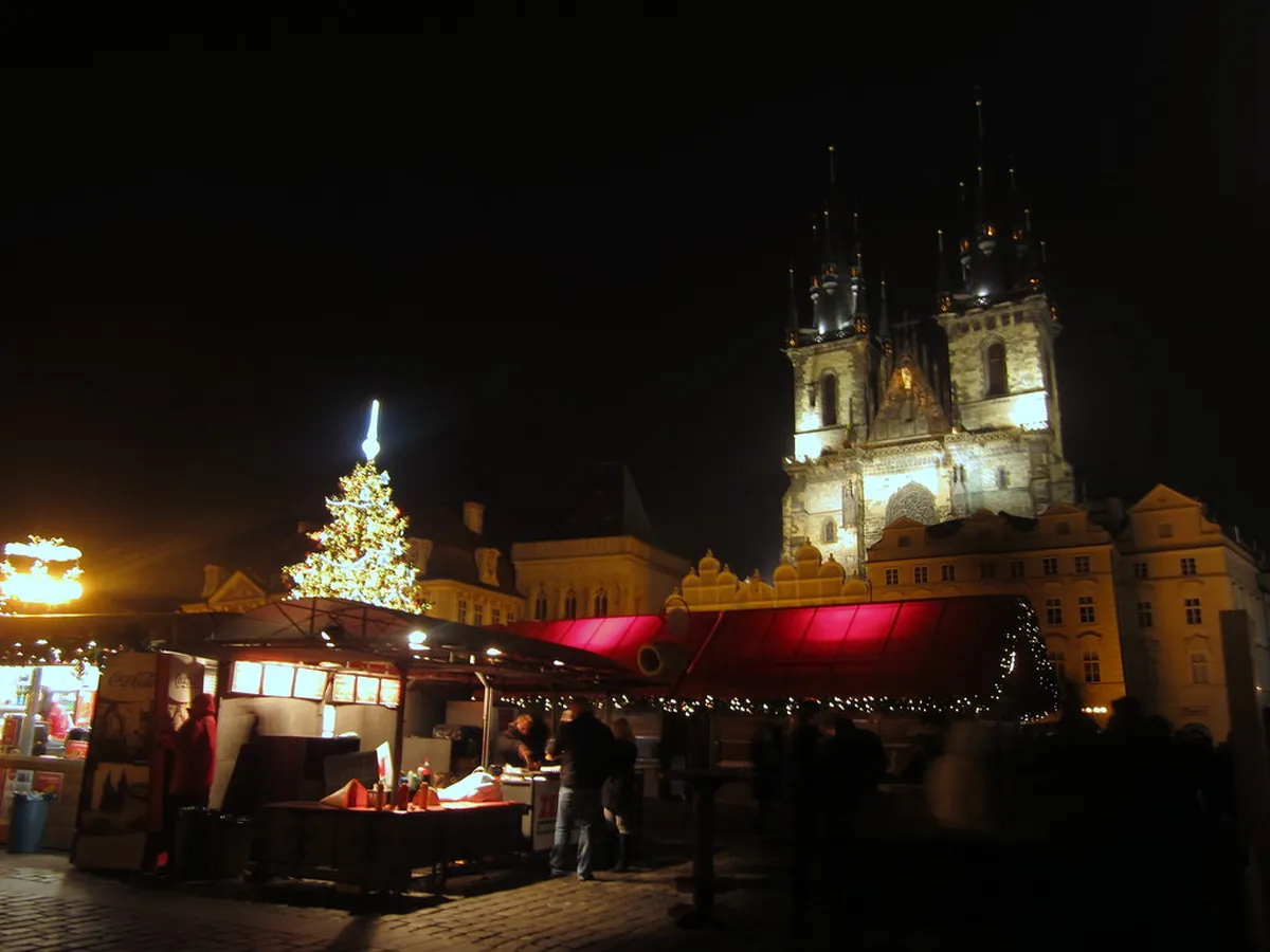 Prague Christmas Market Guide: 2026 Festive Tips