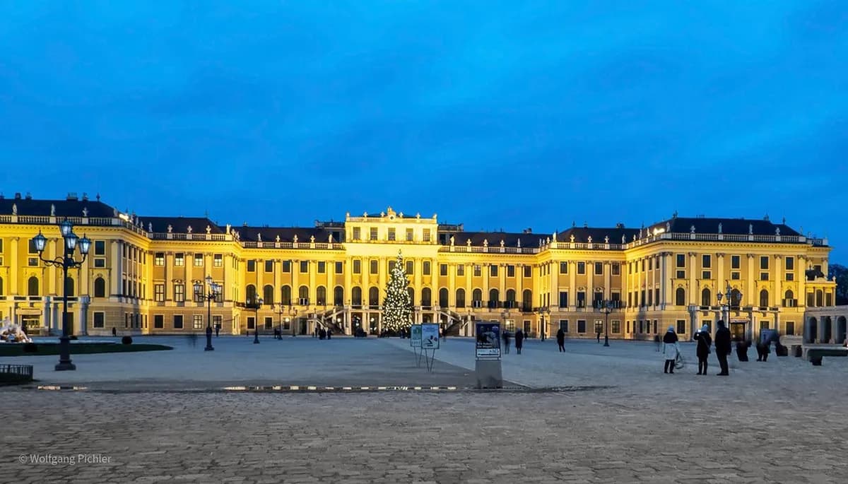 Schonbrunn Christmas Market Guide: 2026 Vienna Magic