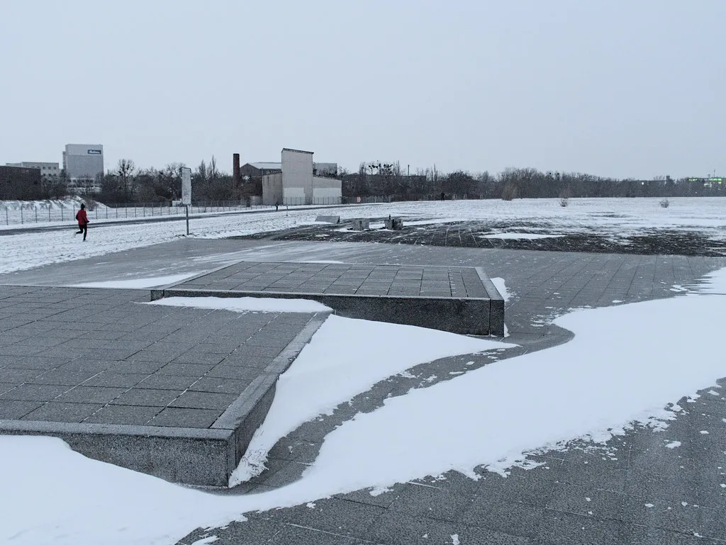 FEZ Christmas Market: Crafts, Baking and Amazement in Berlin