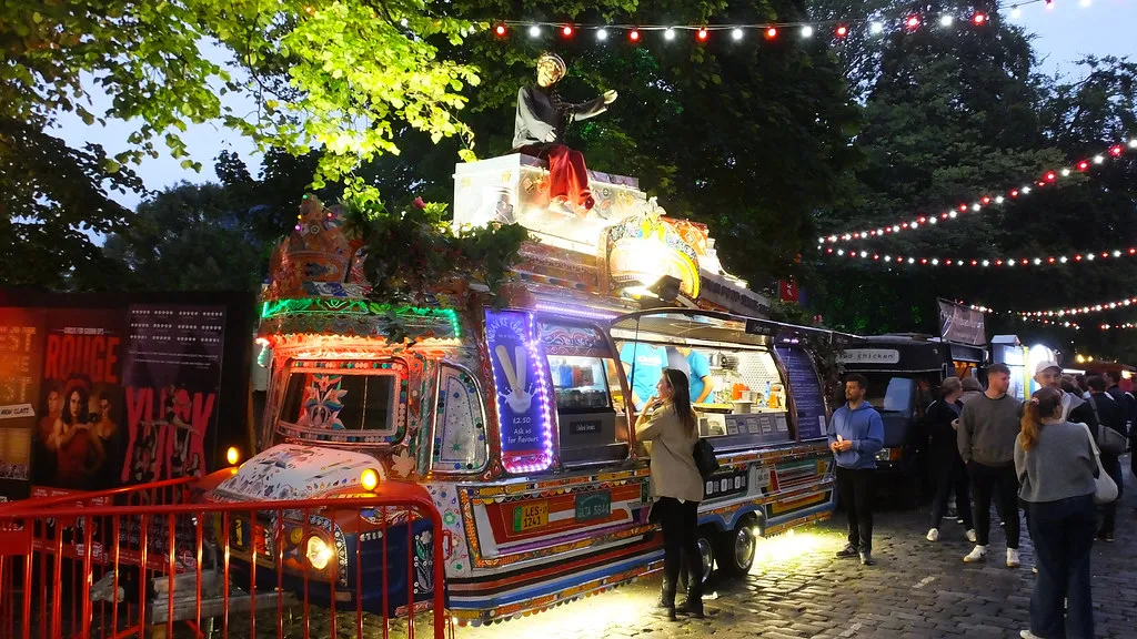 Planning Your Edinburgh Fringe Day by Day in Edinburgh