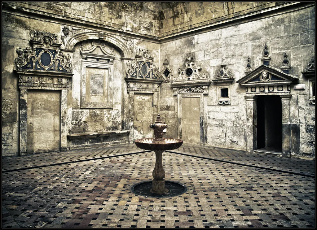 Common Mistakes and Local Insider Secrets in Seville