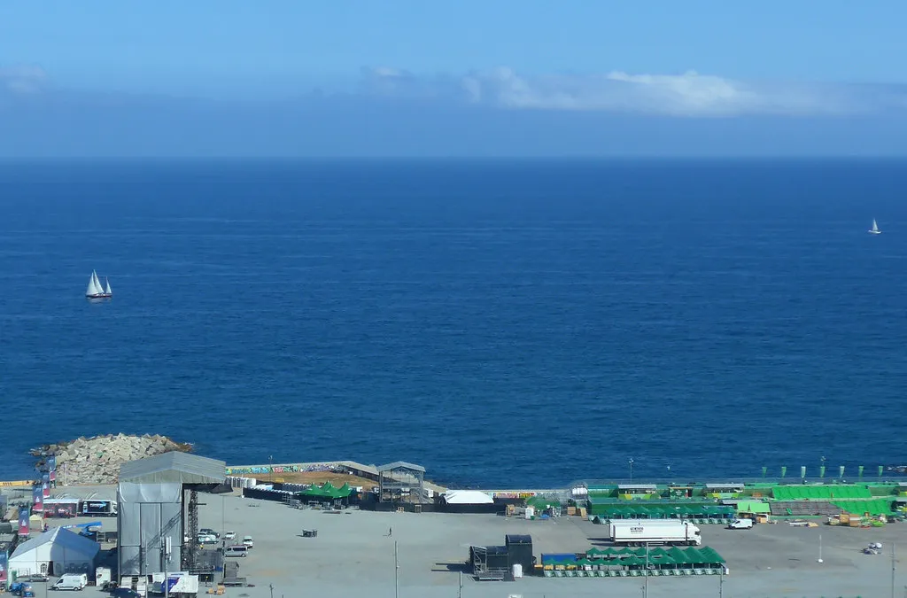 Practical Survival Tips for the Orange Festival in Amsterdam