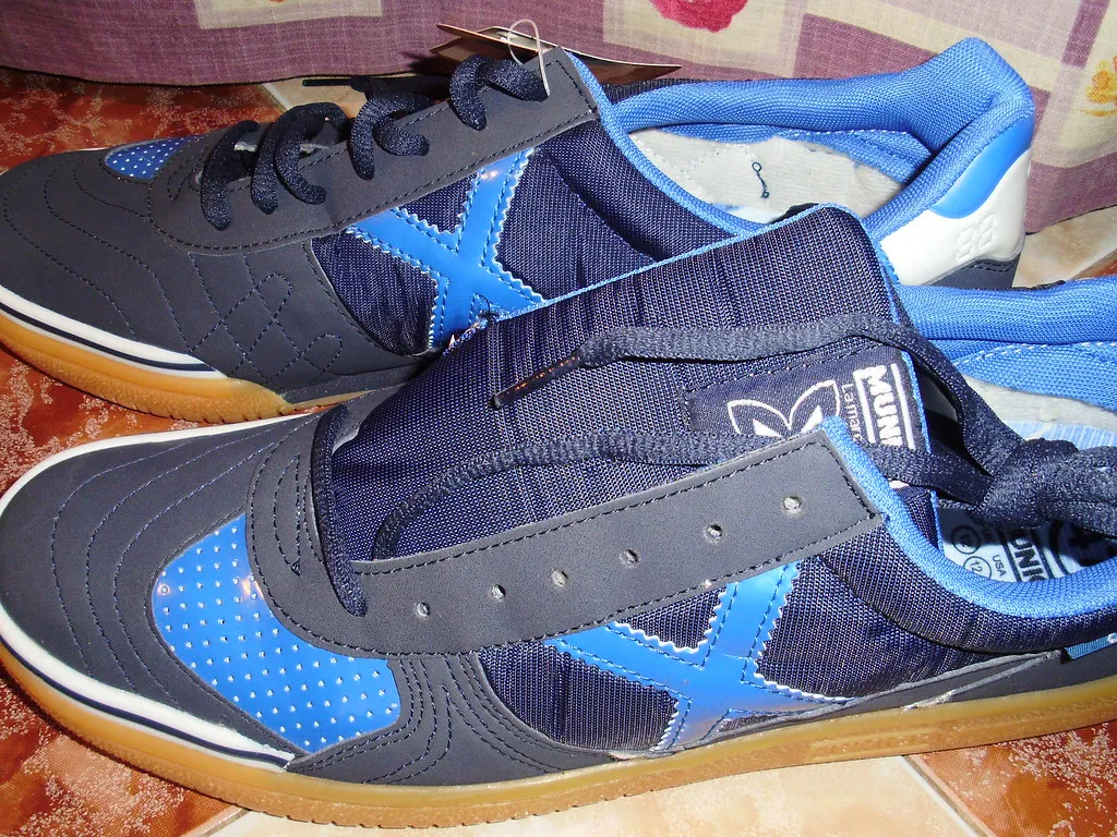 Essential Oktoberfest Accessories and Footwear in Munich