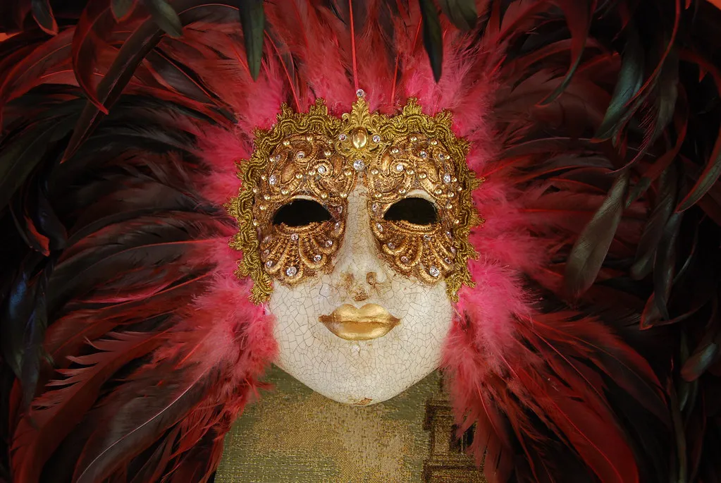 Budgeting and Accommodation for Carnival in Venice