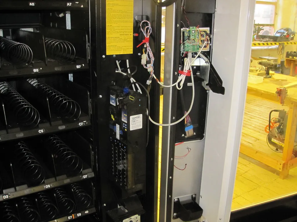 Navigating the Cashless Payment System