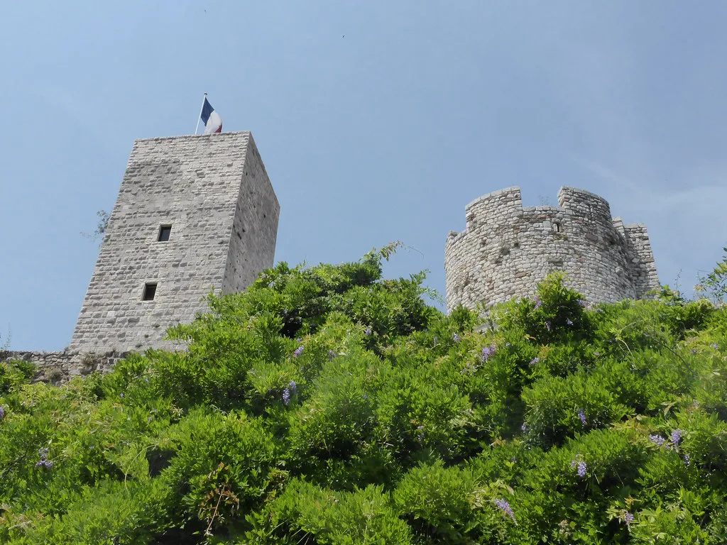 Budget-Friendly Options in Neighboring French Towns in Cannes