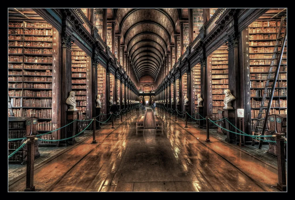 Vibrant City Center Stays for Parade Access in Dublin