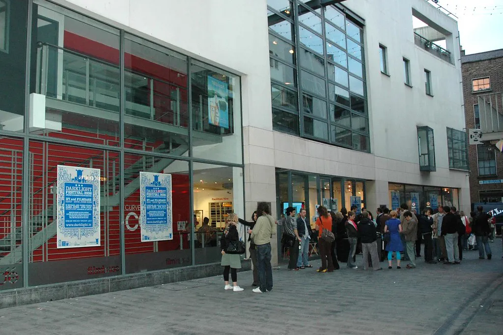 Essential Booking Tips for the March Festival in Dublin